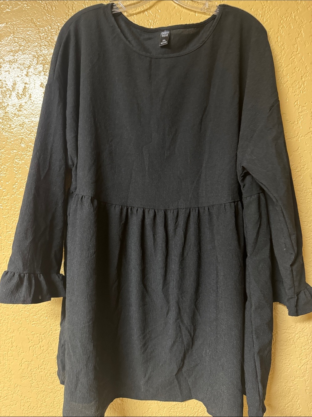 H&M Black Ruffle-Sleeve Peplum Blouse